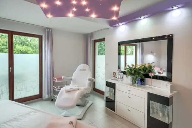 iS Clinical Pure Calm Collection